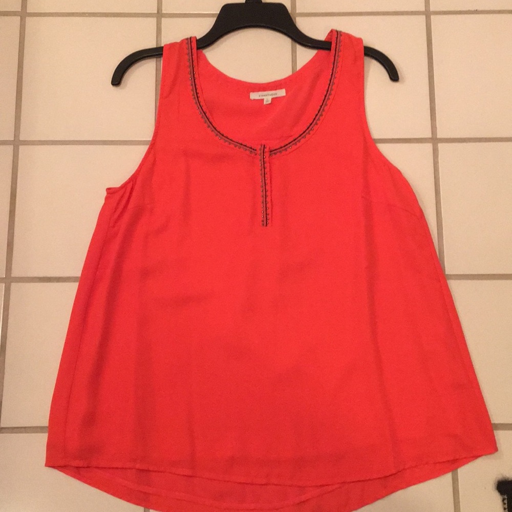 Red chiffon beaded shell